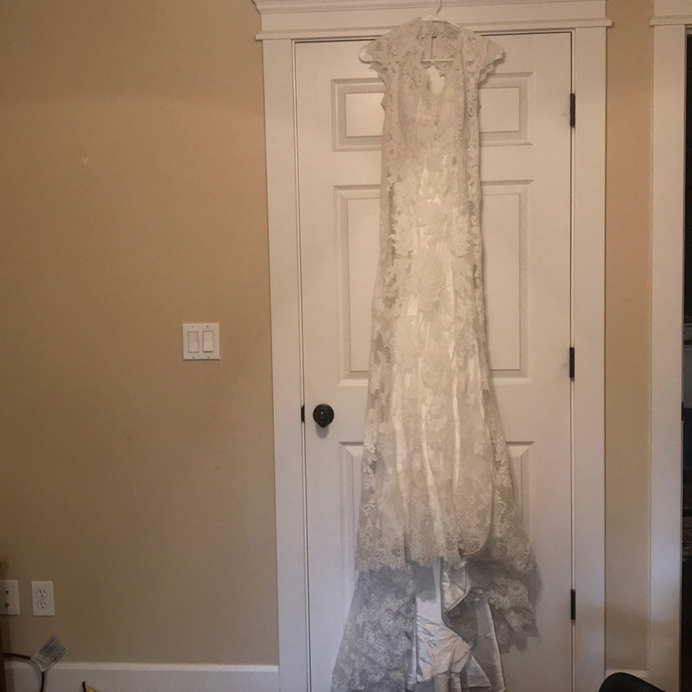 White Lace Wedding Dress size 4